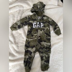 Cameo Gap Baby Boys Bodysuit
